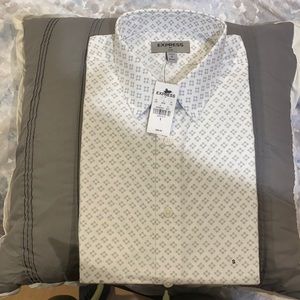 Men’s Express Long Sleeve Dress Shirt